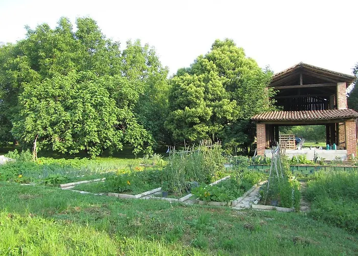 Oda ve Kahvaltı Fara1911 3*